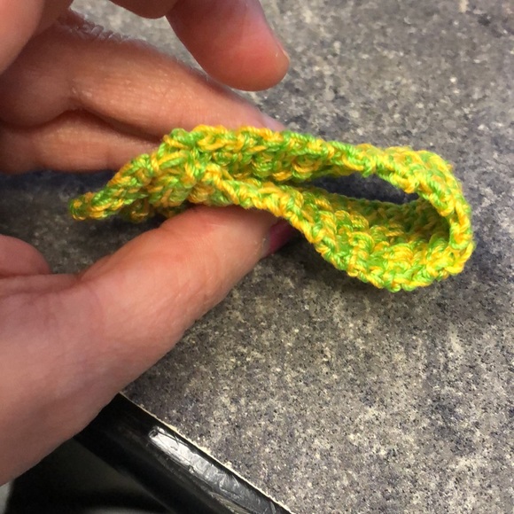 🏵Handmade crocheted “finger” key ring - Picture 3 of 3